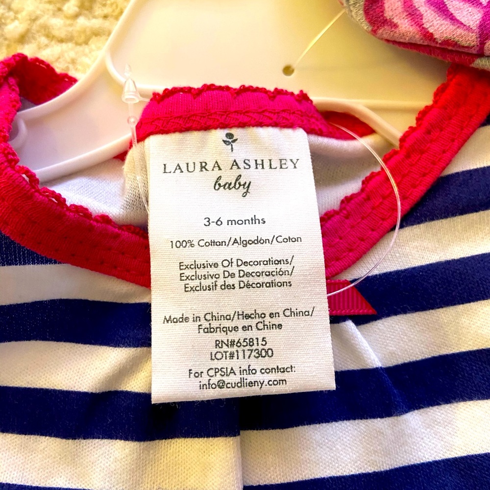 New !!Laura Ashley baby 3piece set - Picture 4 of 5
